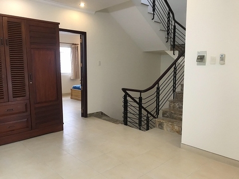 cho thuê villa khu combound nguyễn văn hưởng quận 2, giá cho thuê:1600$/tháng