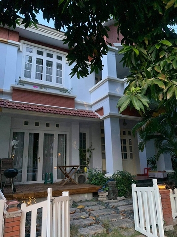 cho thuê villa biệt thự khu combound lan anh quận 2, giá cho thuê:2500$/tháng