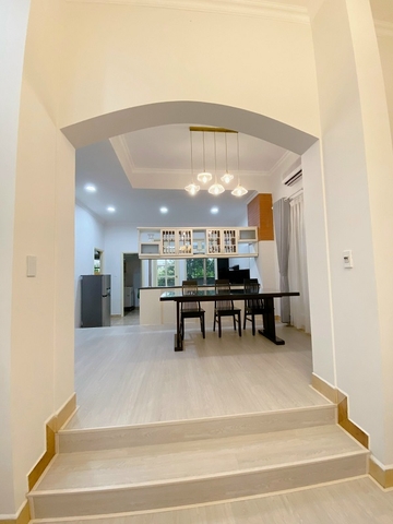 cho thuê villa biệt thự khu combound lan anh quận 2, giá cho thuê:2500$/tháng
