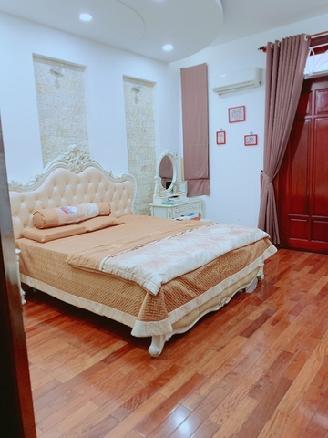 cho thuê villa quận bình thạnh, đường nguyễn cửu vân giá 42tr/tháng