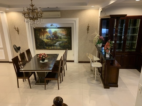 cho thuê villa saigon pear đường nguyễn hữu cảnh quận bình thạnh , giá cho thuê:5000$