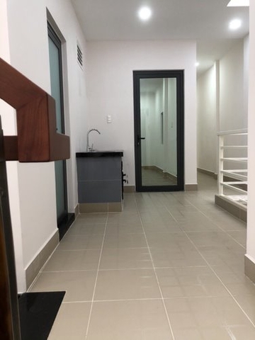 cho thuê nhà quận bình thạnh, mặt tiền đường phan văn hân giá 45tr