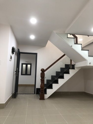 cho thuê nhà quận bình thạnh, mặt tiền đường phan văn hân giá 45tr