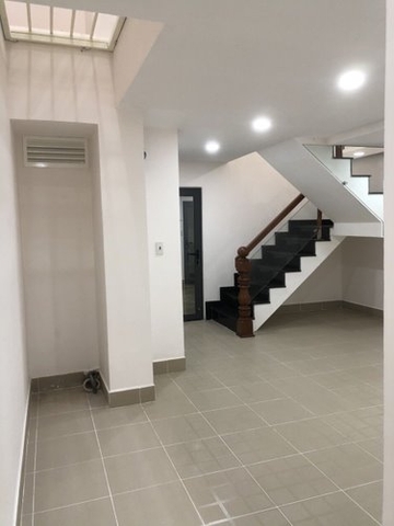 cho thuê nhà quận bình thạnh, mặt tiền đường phan văn hân giá 45tr