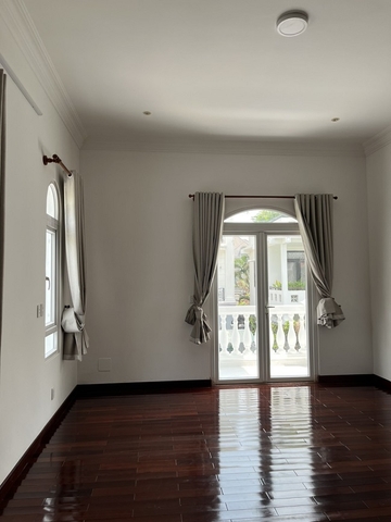 Cần cho thuê căn biệt thự ngay trung tâm phường thảo điền,quận 2