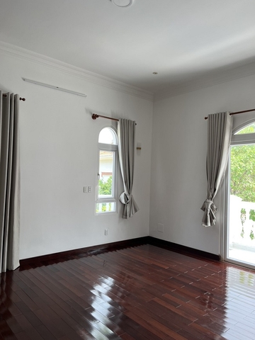 Cần cho thuê căn biệt thự ngay trung tâm phường thảo điền,quận 2