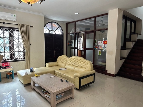 cho thuê nhà villa đường nguyễn cửu vân, p17 quận bình  thạnh gía 50tr