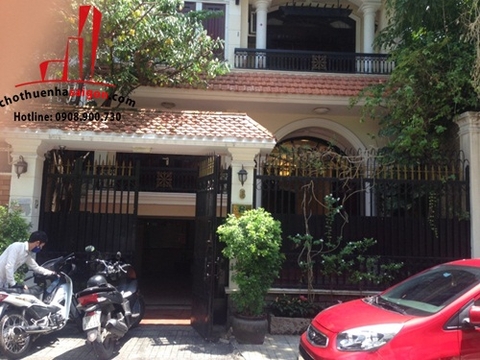 cần cho thuê villa đường hoa mai quận phú nhuận, giá cho thuê:2500$/tháng