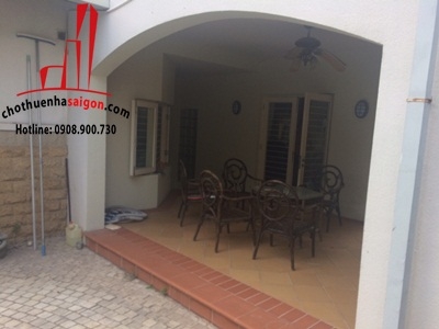 cần cho thuê biệt thự khu combound , đường nguyễn văn hưởng quận  2, giá cho thuê:4500$/tháng