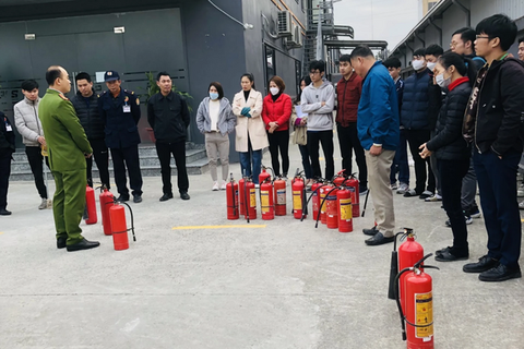 Tập Huấn Phòng Cháy Chữa Cháy tại Công ty TNHH Dụng Cụ Công Nghiệp HTV: Nâng Cao An Toàn và Trách Nhiệm Cộng Đồng