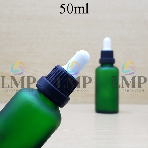 Chai tinh dầu phun mờ nắp bóp sọc dày 50ml