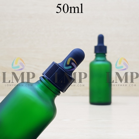 Chai tinh dầu phun mờ nắp bóp khoen nhựa sọc 50ml