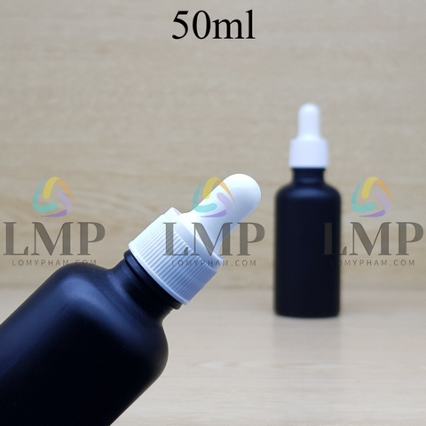 Chai tinh dầu phun mờ nắp bóp khoen nhựa sọc 50ml