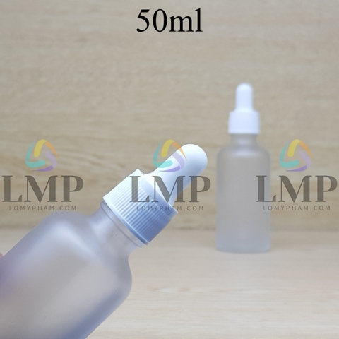 Chai tinh dầu phun mờ nắp bóp khoen nhựa sọc 50ml