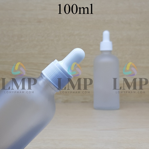 Chai tinh dầu phun mờ nắp bóp khoen nhựa sọc 100ml