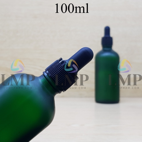 Chai tinh dầu phun mờ nắp bóp khoen nhựa sọc 100ml