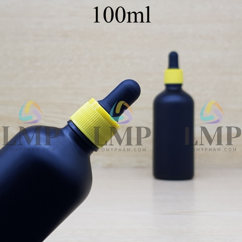 Chai tinh dầu phun mờ nắp bóp khoen nhựa sọc 100ml