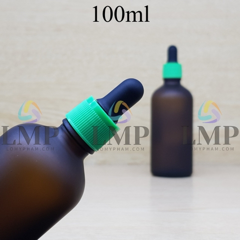 Chai tinh dầu phun mờ nắp bóp khoen nhựa sọc 100ml