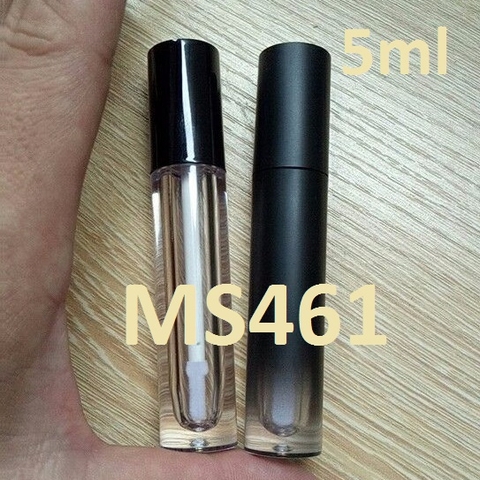 Lip tròn nắp đen 5ml
