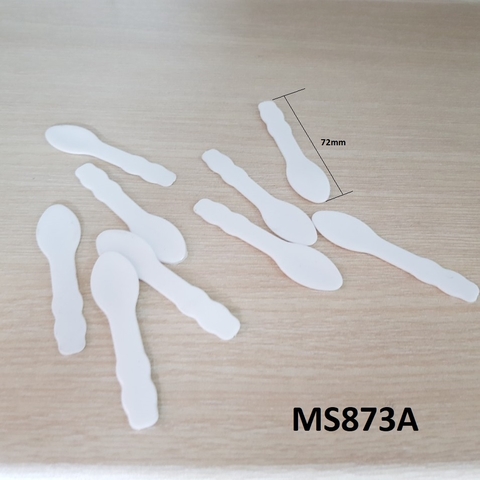 Muỗng múc kem màu trắng