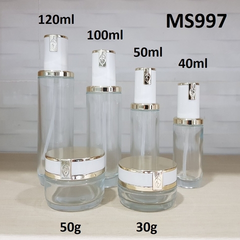 Bộ mỹ phẩm chiếc lá