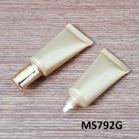 Tuýp vàng nhũ nắp kiểu G 23g