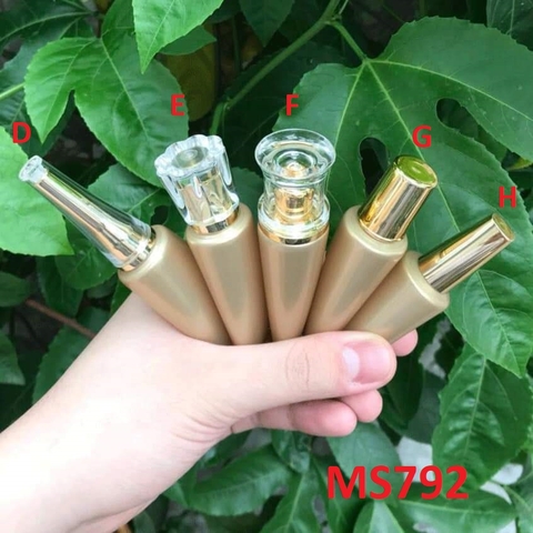 Tuýp vàng nhũ nắp kiểu D 23g