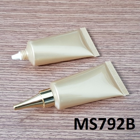 Tuýp vàng nhũ nắp kiểu B 23g