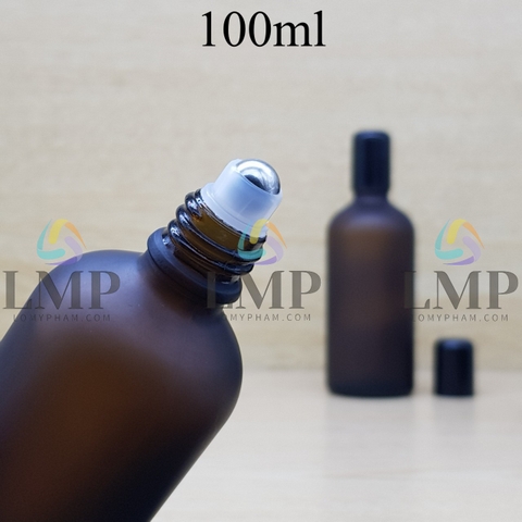 Chai tinh dầu phun mờ nắp đen đầu bi lăn sắt 100ml