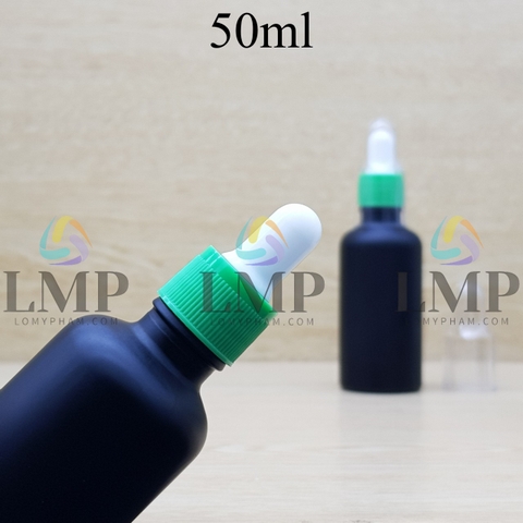 Chai tinh dầu phun mờ nắp bóp khoen nhựa sọc có nắp chụp 50ml