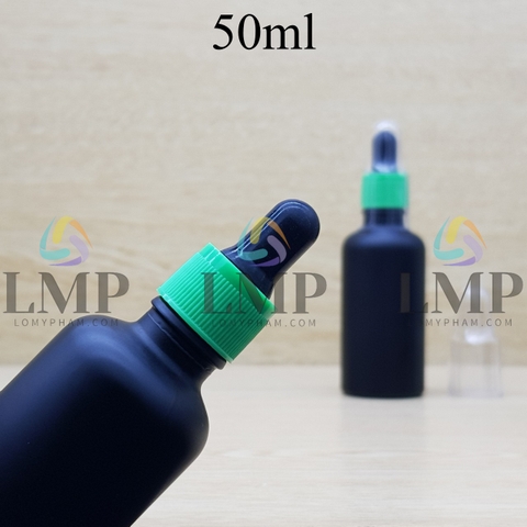 Chai tinh dầu phun mờ nắp bóp khoen nhựa sọc có nắp chụp 50ml