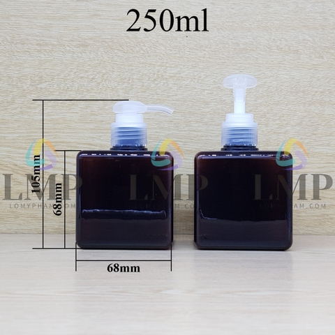 Chai lotion vuông vòi dài