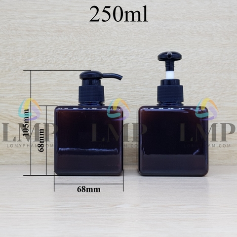 Chai lotion vuông vòi dài