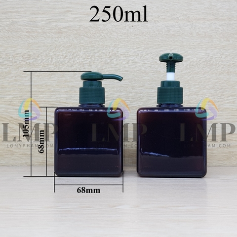 Chai lotion vuông vòi dài