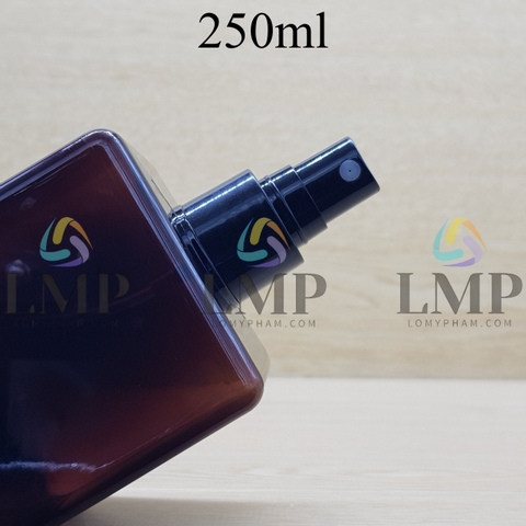 Chai lotion vuông phun sương