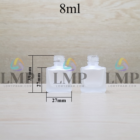 Thân chai thủy tinh treo xe 8ml