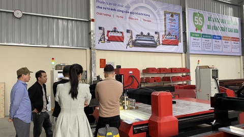Dòng máy đục CNC đáng đầu tư nhất năm 2025