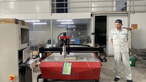 BÀN GIAO MÁY CẮT CNC 1325 - 1 CÔNG TY FACILITY NHẬT BẢN