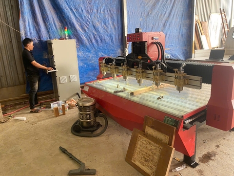 Quá Trình Bàn Giao Máy Đục CNC 2225 - 6 A Quý Sóc Trăng