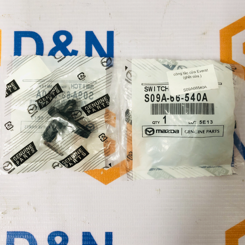Công tắc đóng mở cửa sau Ford Everest, Ranger 2005-2012, Mazda BT50 | S09A-66-540A