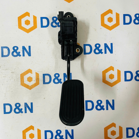 Bàn đạp chân ga Toyota Fortuner, Hilux, Innova 2006-2017| 78120-0K011