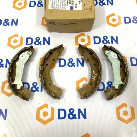 Má phanh sau Kia Rio 2011-, Soluto 2018-, Sonet 2020-2024 (chính hãng) | 58350-H9A00, 58305-3XA00, 58350-K6A00, 58350-K3A00, 58350-H8A00, 58350-CCA00, 58350-F3A00