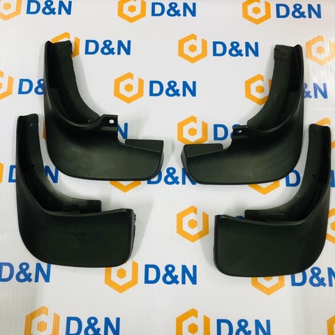 Chắn bùn Ford Laser, Mazda 626, 323, Premacy 2002-2005