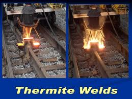 Hàn đường ray xe lửa bằng phương pháp nhiệt nhôm