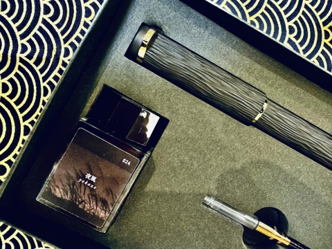 BÚT MÁY SAILOR EBONITE SCULPTURE FOUNTAIN PEN `YAKOH` 10-8086