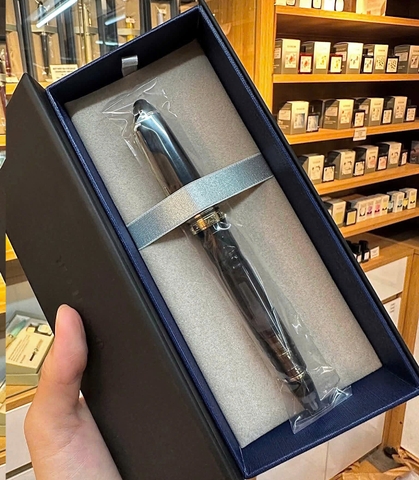 BÚT MÁY SAILOR 1911 REALO 18K GOLD TRIM BLACK