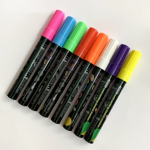 1 Bút Dạ Quang (quà tặng)