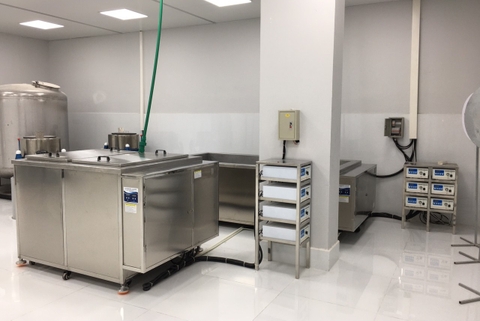 Máy rửa siêu âm ứng dụng trong lĩnh vực nào? Lợi ích và cách sử dụng