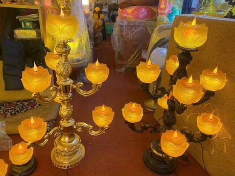 Đèn thờ hoa sen tim nến