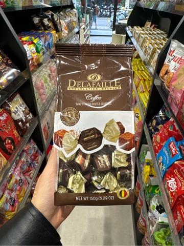 Kẹo sô cô la vị cà phê hình nấm truffle phủ ca cao Delafaille Coffee Fancy Cocoa Dusted Truffles 150g